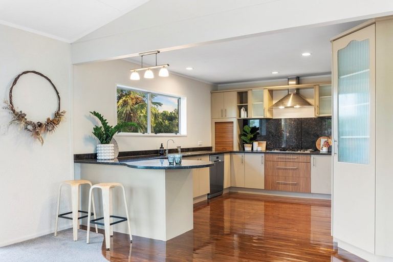 Photo of property in 124 Ohauiti Road, Hairini, Tauranga, 3112