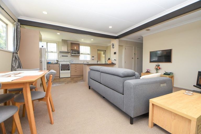 Photo of property in 65 Victoria Street, Carterton, 5713