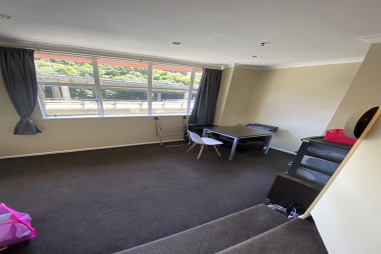 Photo of property in Terrace Garden Apartments, 1c/120 The Terrace, Wellington Central, Wellington, 6011