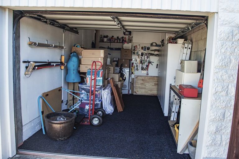 Photo of property in 1/1 Rosebank Terrace, Stoke, Nelson, 7011