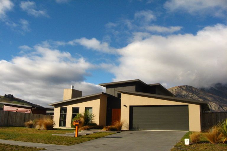 Photo of property in 30 Sylvan Street, Lake Hayes, Queenstown, 9304