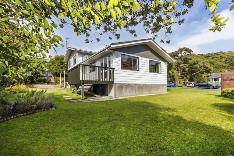Photo of property in 9 Bowline Place, Whitby, Porirua, 5024