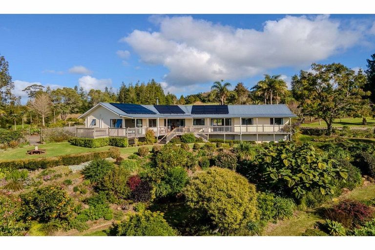 Photo of property in 537 Kerikeri Road, Kerikeri, 0293