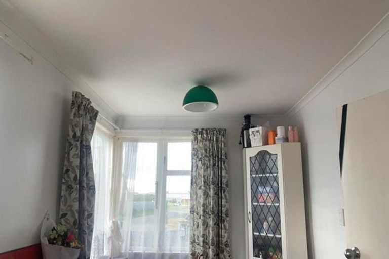 Photo of property in 33 Matipo Street, Castlecliff, Whanganui, 4501