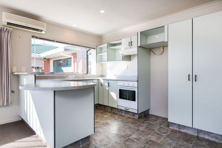 Photo of property in 4/42 Sanders Avenue, Westown, New Plymouth, 4310