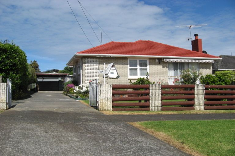 Photo of property in 57 Crawford Avenue, Mangere Bridge, Auckland, 2022