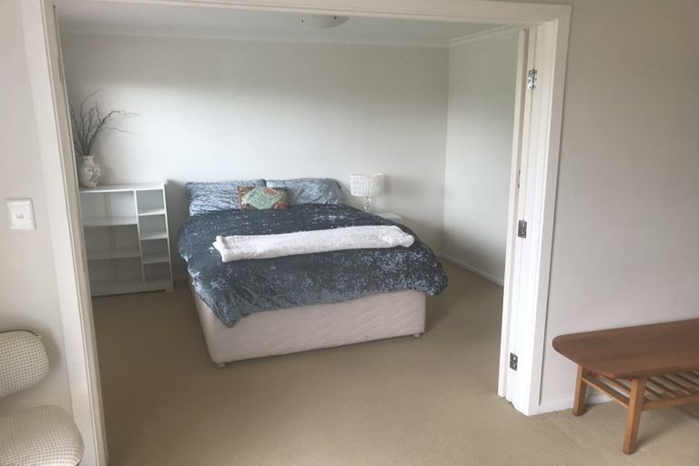 Photo of property in 12 Murphy Road, Taradale, Napier, 4112