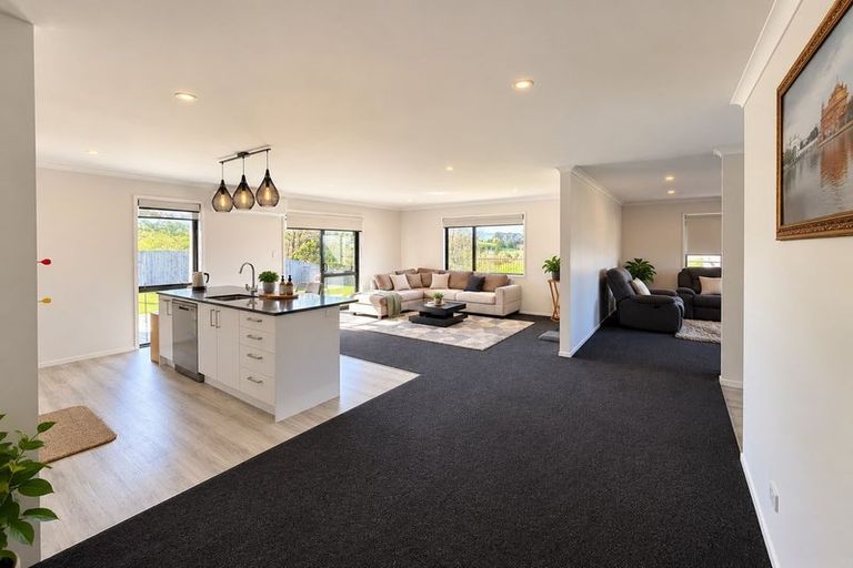 Photo of property in 9 Rylstone Way, Te Kauwhata, 3710