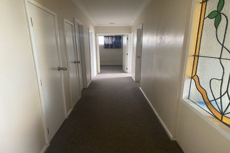 Photo of property in 50 Sycamore Drive, Sunnynook, Auckland, 0620