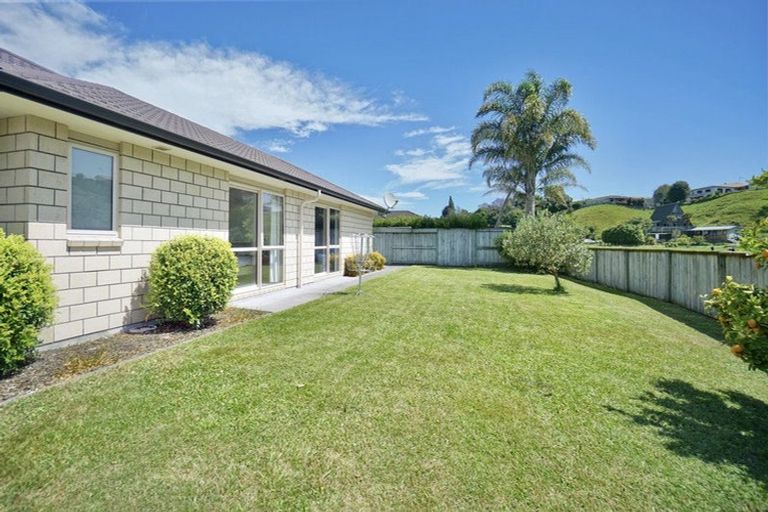Photo of property in 8a Cannell Farm Drive, Te Puke, 3119