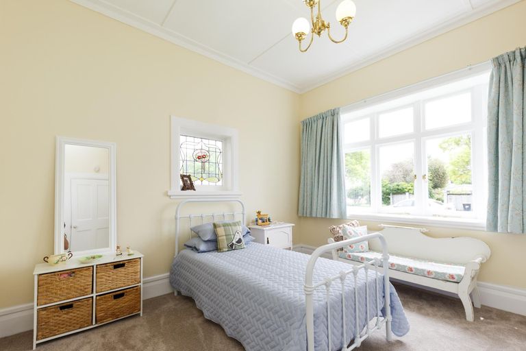 Photo of property in 12 Moerangi Street, West End, Palmerston North, 4410