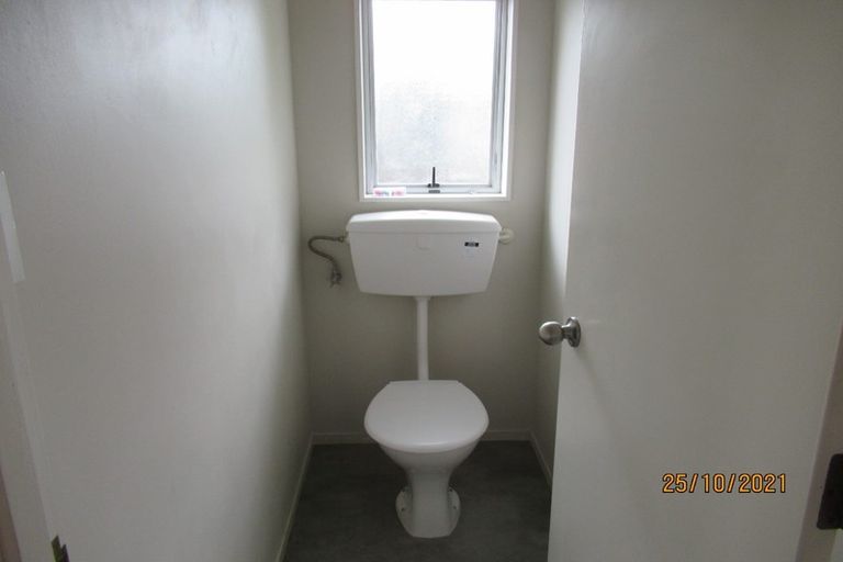 Photo of property in 1/2 Costar Place, Wiri, Auckland, 2104