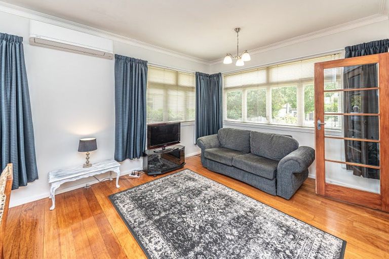 Photo of property in 5 Tregarth Street, Saint Johns Hill, Whanganui, 4501