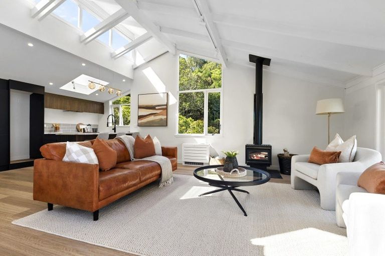 Photo of property in 7 Westhill Road, Point Howard, Lower Hutt, 5013