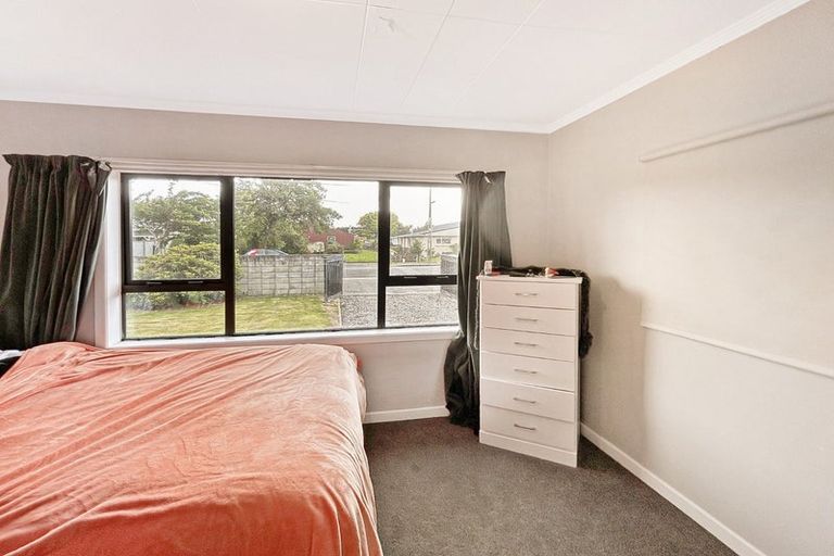 Photo of property in 11 Charles Street, Grasmere, Invercargill, 9810