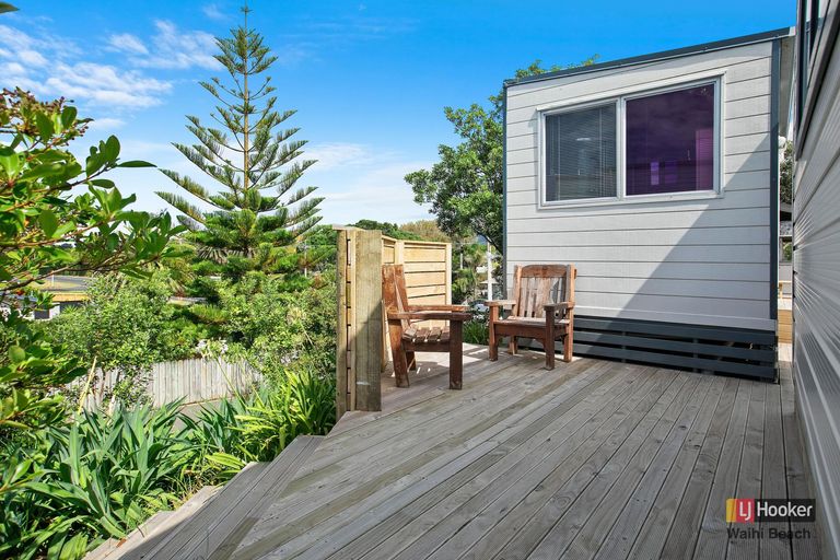Photo of property in 37 Seaforth Road, Waihi Beach, 3611