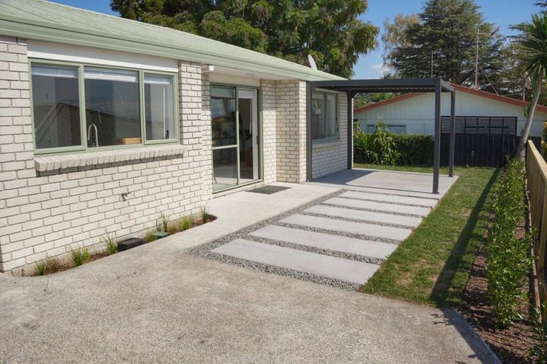 Photo of property in 17b Corinna Street, Welcome Bay, Tauranga, 3112