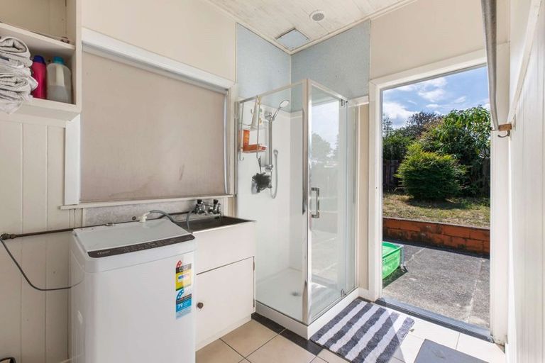 Photo of property in 4 Old Onerahi Road, Onerahi, Whangarei, 0110