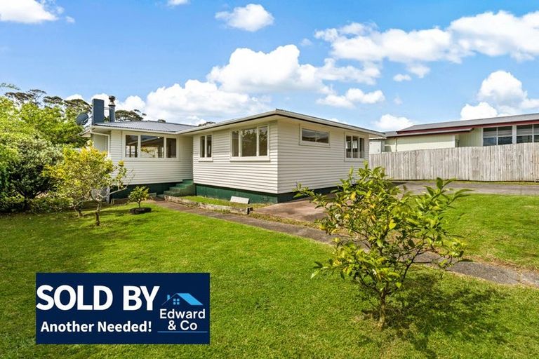 Photo of property in 30 Ozich Avenue, Te Atatu South, Auckland, 0610