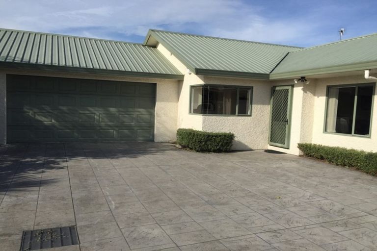 Photo of property in 32a Avenue Road, Greenmeadows, Napier, 4112