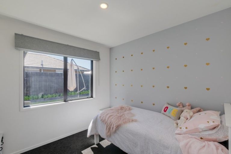 Photo of property in 6 Te Whariki Street, Marshland, Christchurch, 8083
