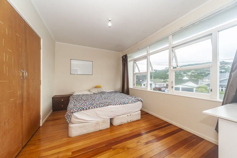 Photo of property in 7/55 Apu Crescent, Lyall Bay, Wellington, 6022