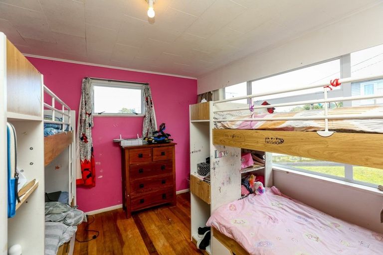 Photo of property in 7 Wiremu Place, Blagdon, New Plymouth, 4310