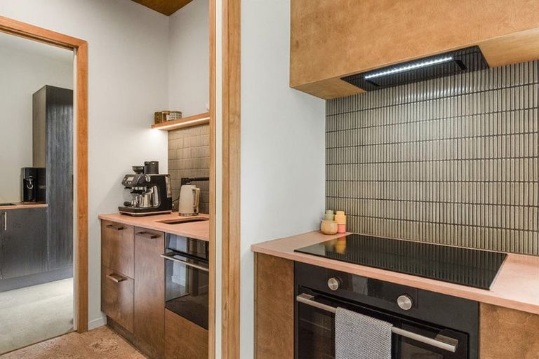 Photo of property in 13 Kauri Road, Birkenhead, Auckland, 0626