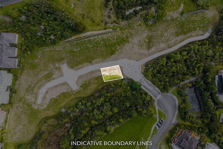 Photo of property in 16 Mcmenamin Place, Fairview Heights, Auckland, 0632