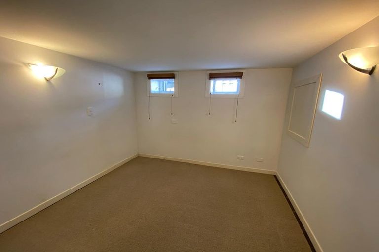 Photo of property in 1/14 Corunna Road, Milford, Auckland, 0620