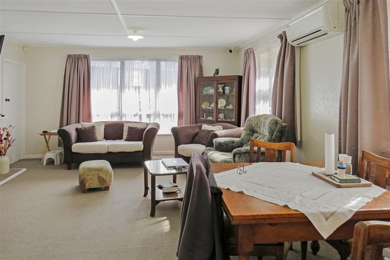 Photo of property in 35 Park Road, Western Heights, Rotorua, 3015