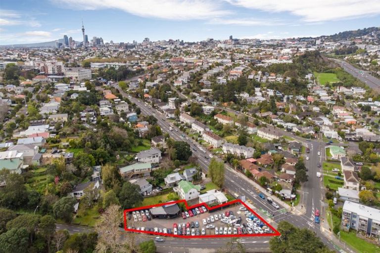 Photo of property in 729 Great North Road, Grey Lynn, Auckland, 1021