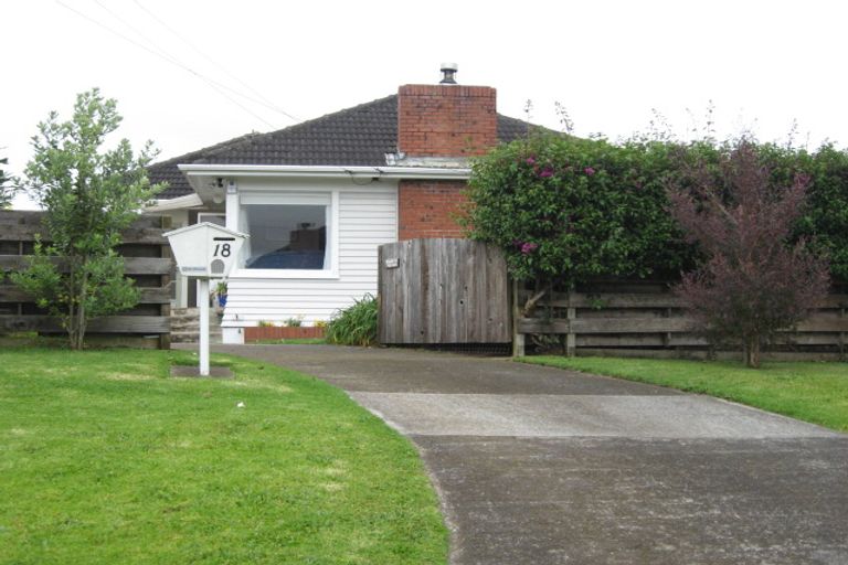 Photo of property in 18 Wellesley Road, Mangere Bridge, Auckland, 2022