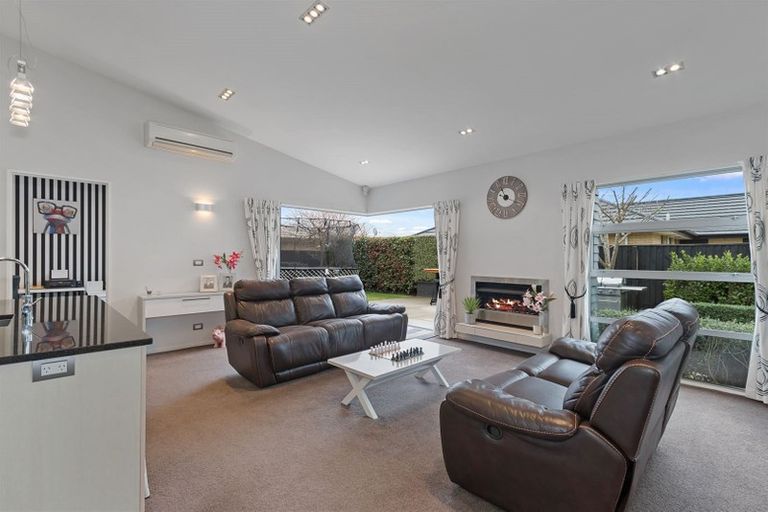 Photo of property in 28 Armour Place, Halswell, Christchurch, 8025