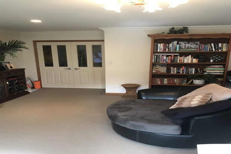 Photo of property in 6 Doneraille Place, Bethlehem, Tauranga, 3110