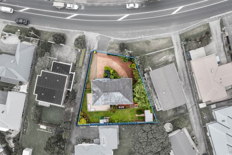 Photo of property in 844 Whangaparaoa Road, Manly, Whangaparaoa, 0930