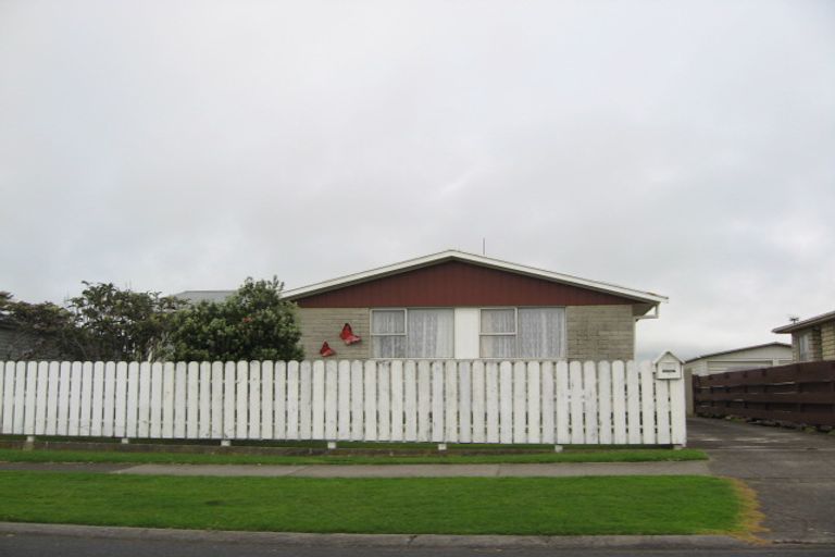 Photo of property in 33 Hume Street, Waitara, 4320