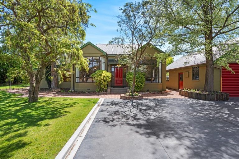 Photo of property in 111 Mays Road, St Albans, Christchurch, 8052