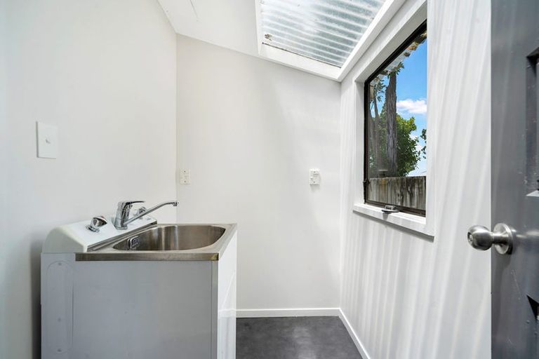 Photo of property in 1/11 Ranui Station Road, Ranui, Auckland, 0612