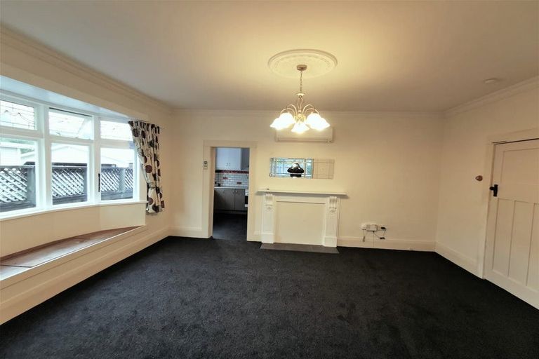Photo of property in 85 Cambridge Terrace, Waterloo, Lower Hutt, 5011