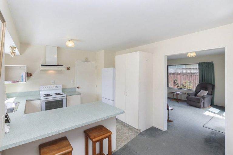 Photo of property in 2/221 Harewood Road, Bishopdale, Christchurch, 8053