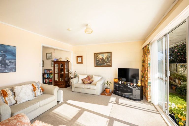 Photo of property in 21 Bayly Road, Moturoa, New Plymouth, 4310