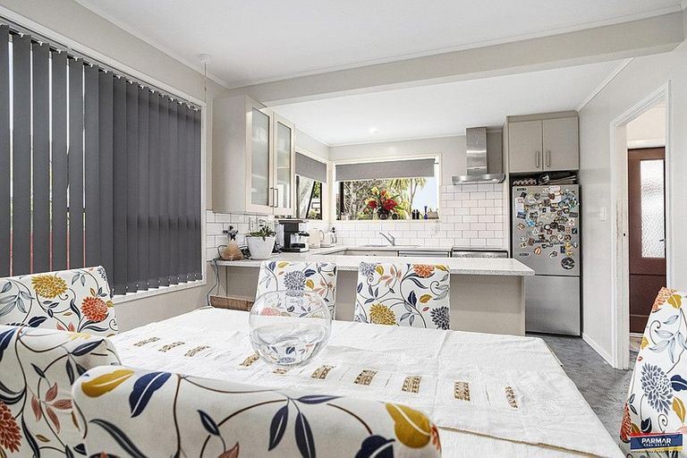 Photo of property in 45 Luanda Drive, Ranui, Auckland, 0612