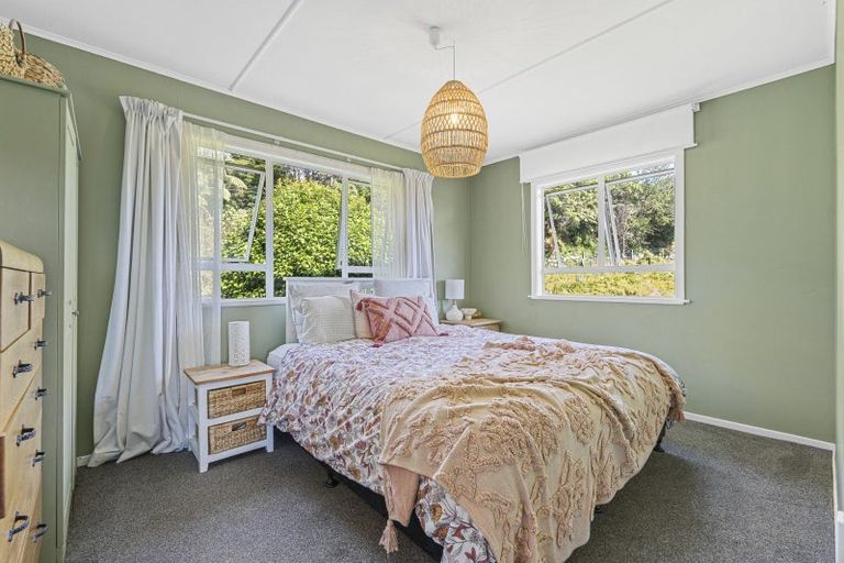 Photo of property in 70 Saxton Road, Upper Vogeltown, New Plymouth, 4371