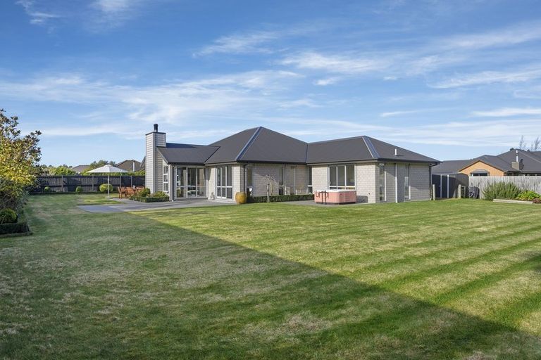 Photo of property in 6 Baxter Crescent, Rolleston, 7614