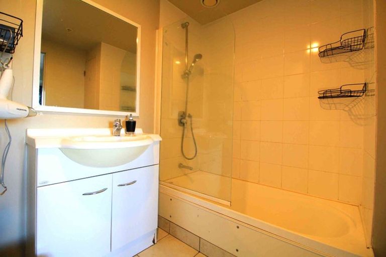 Photo of property in 2i/10 Crown Lynn Place, New Lynn, Auckland, 0600