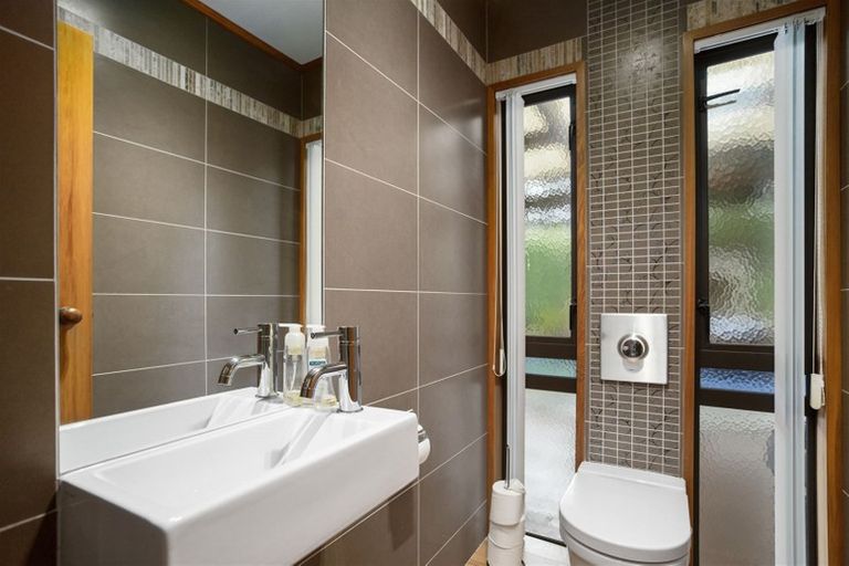 Photo of property in 22 Rewa Road, Maraetai, Auckland, 2018