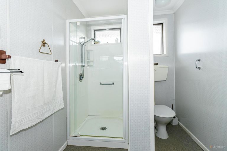 Photo of property in 5-5a Rugby Street, Waimate, 7924