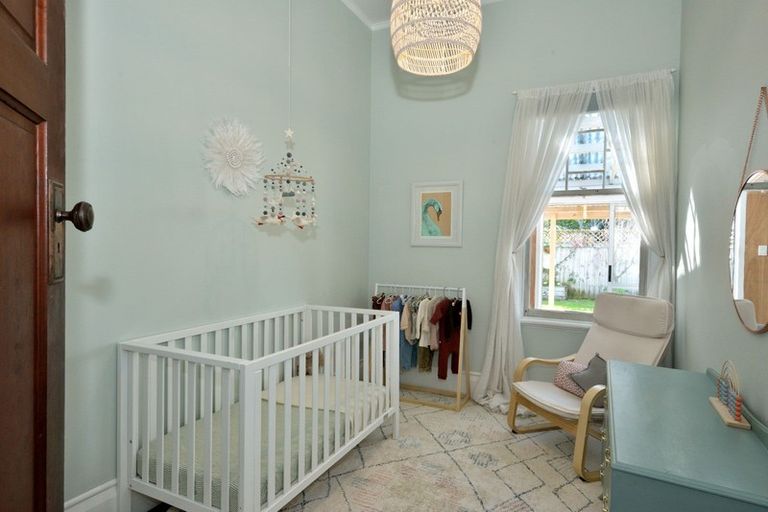 Photo of property in 295 Aberdeen Road, Gisborne, 4010