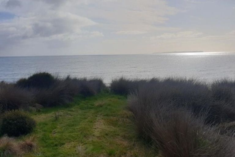 Photo of property in 69 Karewa Parade, Papamoa Beach, Papamoa, 3118